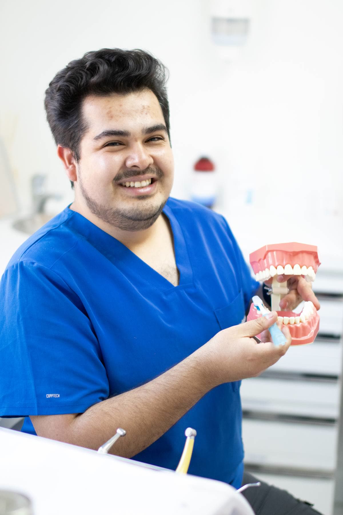 Dr. Sebastián Sánchez
